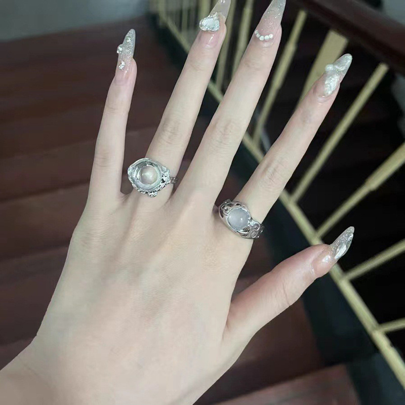Korean light luxury high-end, niche design transparent moonstone personalized ring, women's opening adjustable temperament ring Specification drawing