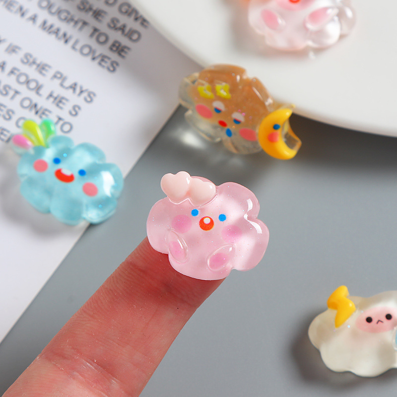 Resin diy accessories, cartoon cute clouds, cream glue small trinkets, hair clips, phone cases, crocs, resin accessories Specification drawing