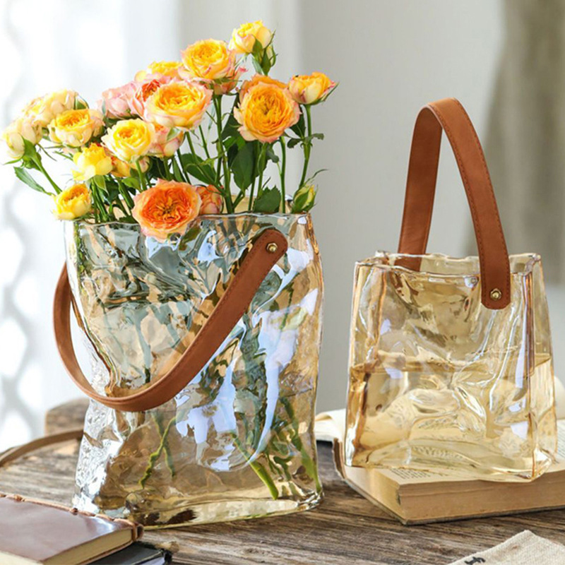 Handbag, high-end glass vase, the same style as the Internet celebrity, high appearance level, light luxury living room dining table flower arrangement, vessel Application Scenario
