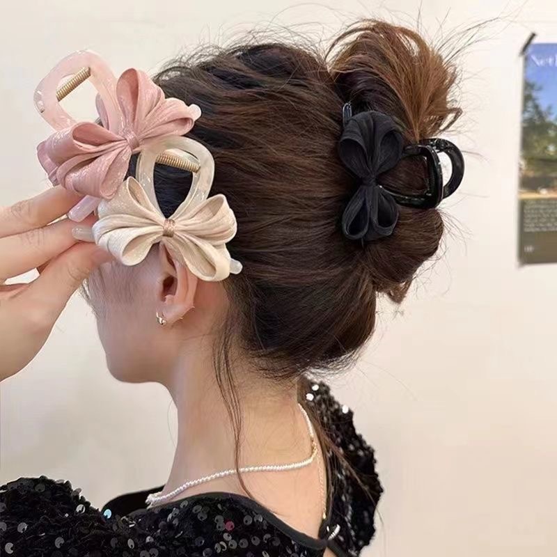 Elegant and refined bow clip, high-end shark clip, sweet and gentle, medium-sized hair clip on the back of the head full figure