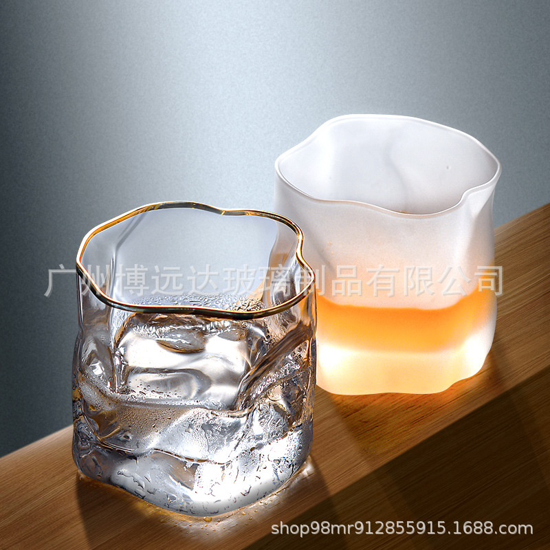Nordic glass beer mugs, Internet celebrities, high appearance level, irregular-shaped water cups, whisky foreign wine glasses, creative glass cups, ins style full figure