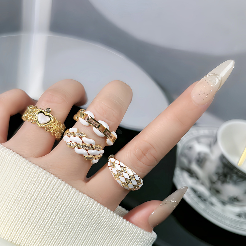 French light luxury diamond-shaped drip glaze open ring for women, simple and niche design, fashionable and individual, versatile index finger ring details Picture