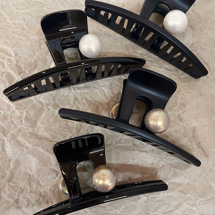 High-end pearl hair clips, early autumn shark hair clips, large women's 2025 new style, back of the head clips hair accessory details Picture