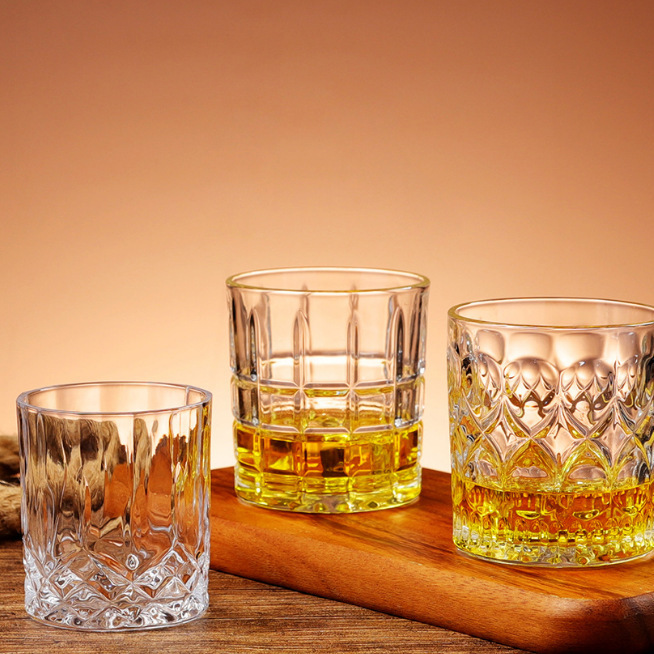 European-style diamond sword-patterned glass wine glasses, bar KTV whisky glasses, embossed glass spirits glasses Application Scenario