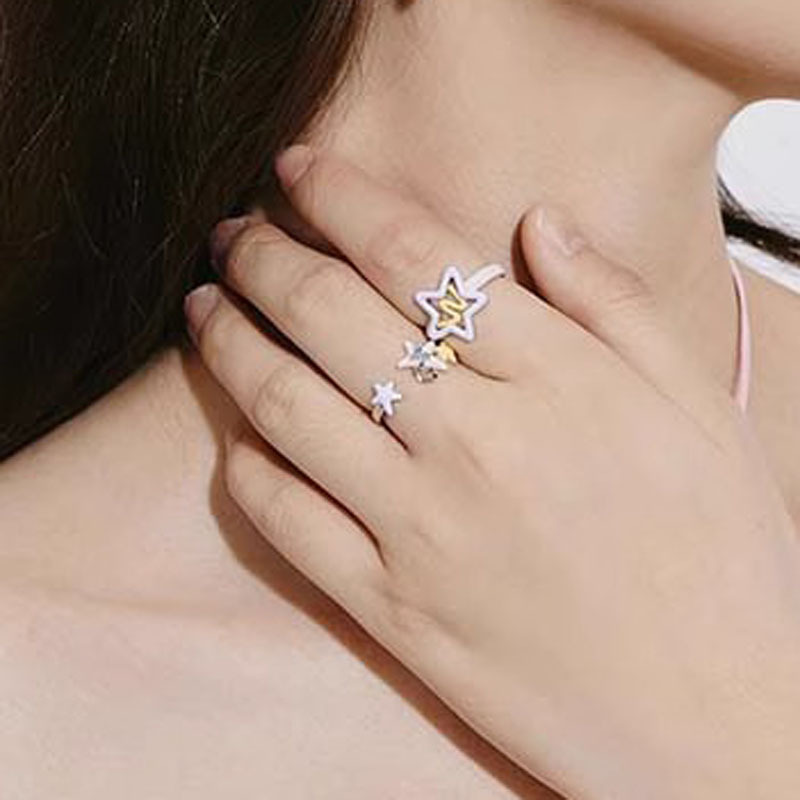 Graffiti five-pointed star, colored glazed star opening ring, a niche design for women, dopamine, fashionable and personalized index finger ring Application Scenario