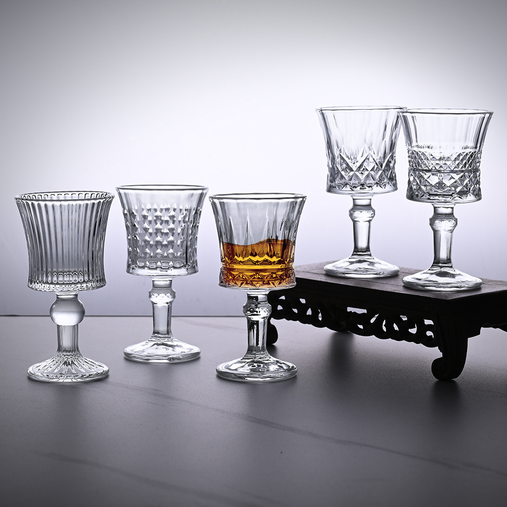 European retro engraved glass cups, mini exquisite tall sweet wine glasses, high appearance level spirits and foreign wine embossed cups customization details Picture