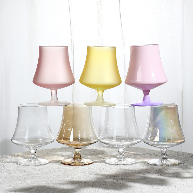 Medieval tulip glass wine glasses, large-bellied brandy short-stemmed glasses, French creative whisky glasses, ktv foreign wine glasses Specification drawing
