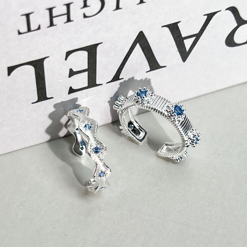 Retro brushed white, blue diamond wavy opening ring, a niche design for women, starlight light luxury, simple and versatile ring Specification drawing