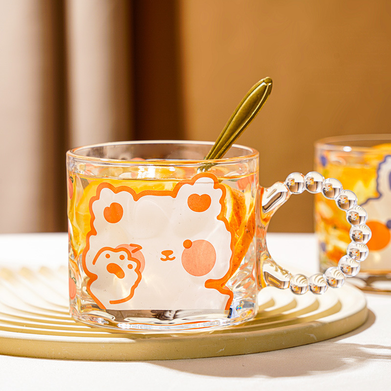 ins big-eared bubble handle, high appearance level, handle glass water cup, simple and retro coffee cup, home souvenir water cup Application Scenario