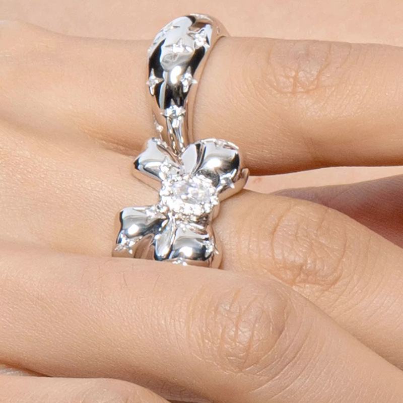 Sweet and cool style, fashionable bow opening ring, women's niche design, Instagram cold style, exquisite and individual ring full figure