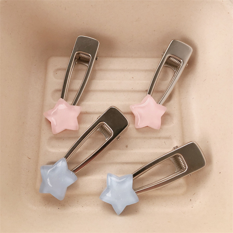 Hot girl metal hair clips, feminine charm, star duckbill clips, forehead bangs clips, student little girl hair clips wholesale full figure