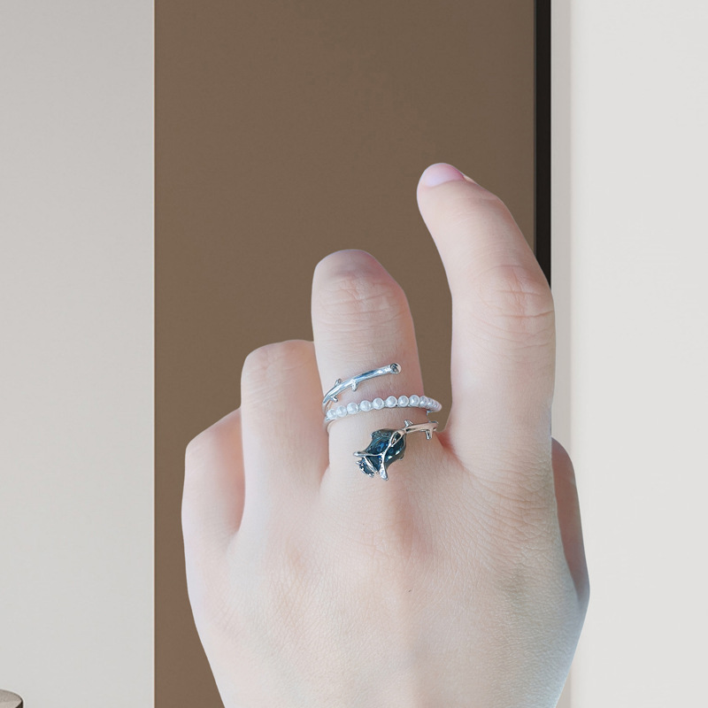Dark glazed rose pearl open ring from Europe and America, a punk sweet and cool hot girl hit ring, with a cold and fashionable style details Picture