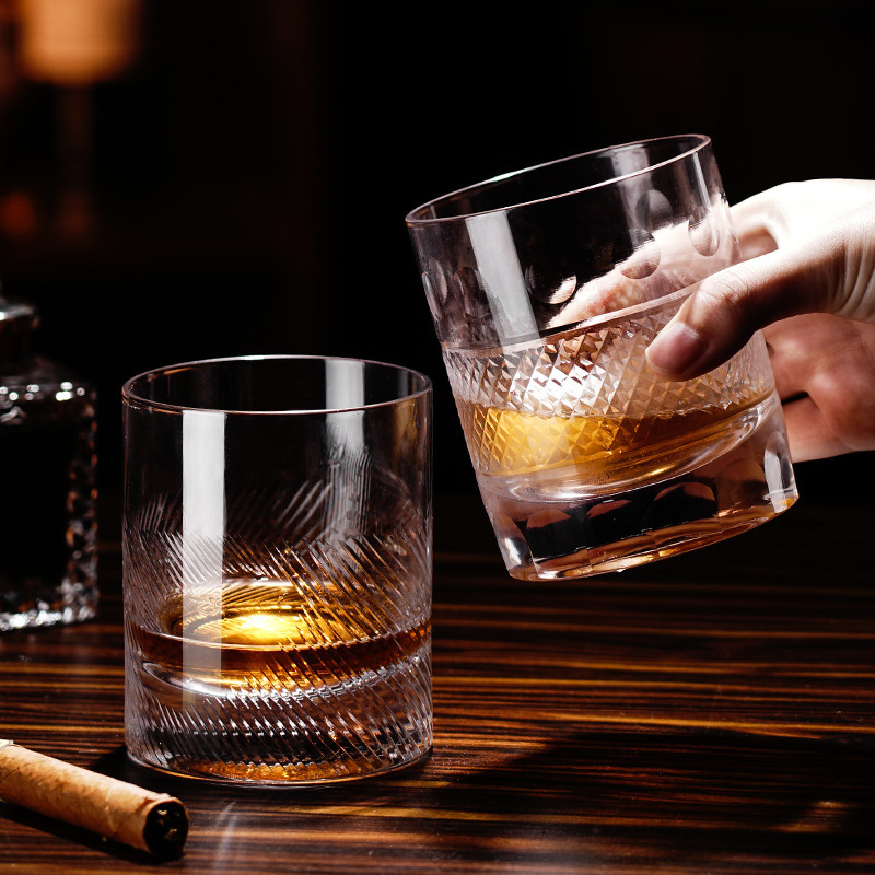 Thick-bottomed engraved whisky glasses, bar wine glasses, spirits glasses, high-end glasses, hand-engraved wholesale gifts, direct sales full figure