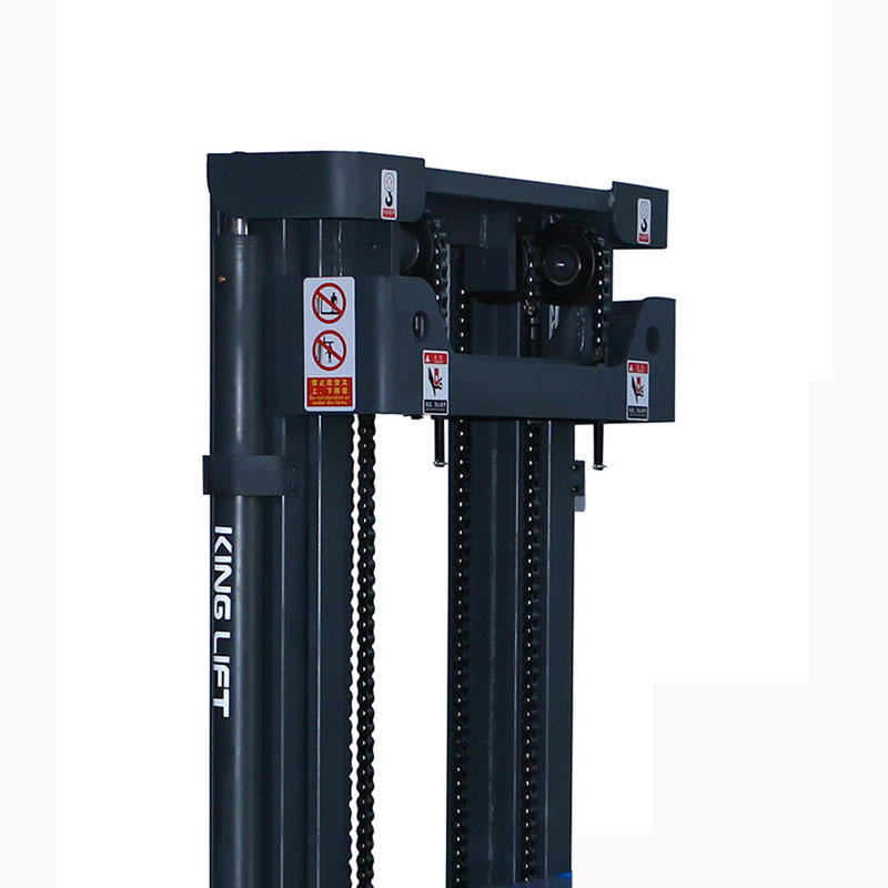 Keli electric forklifts, 2-ton and 1-ton electric stackers, small forklifts, electric lifting forklifts, and ground cattle transporters Application Scenario