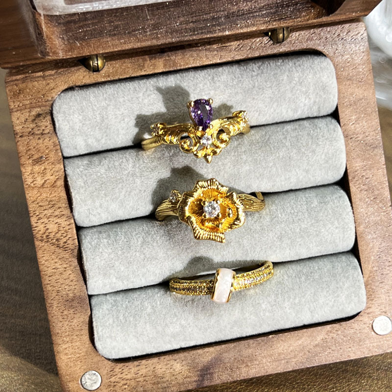vintage French princess-style brushed coronation crown water drop purple diamond ring, women's fashion flower versatile ring details Picture