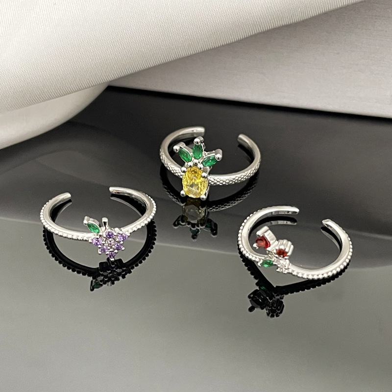 Cute and fun fruit open ring from Japan and South Korea. Small and versatile, sweet and cool, and cool on Instagram. A niche ring with a cold style Application Scenario