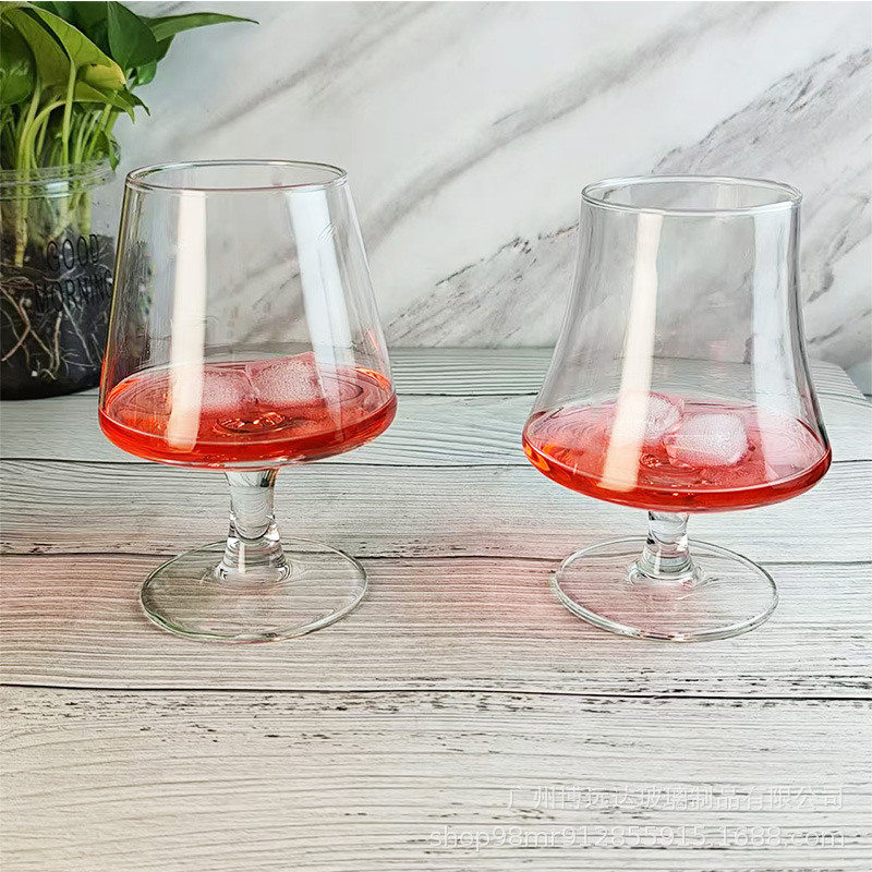 Waist-cinching brandy glass, glass low-stemmed glass, red wine glass, creative whisky craft beer glass, spirits wine glass Application Scenario