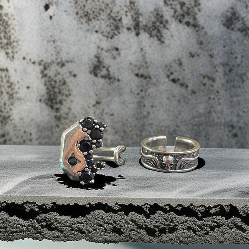 Retro aged irregular black zircon open ring, a fashionable index finger ring with a cold and individualistic style for women in the ins style details Picture