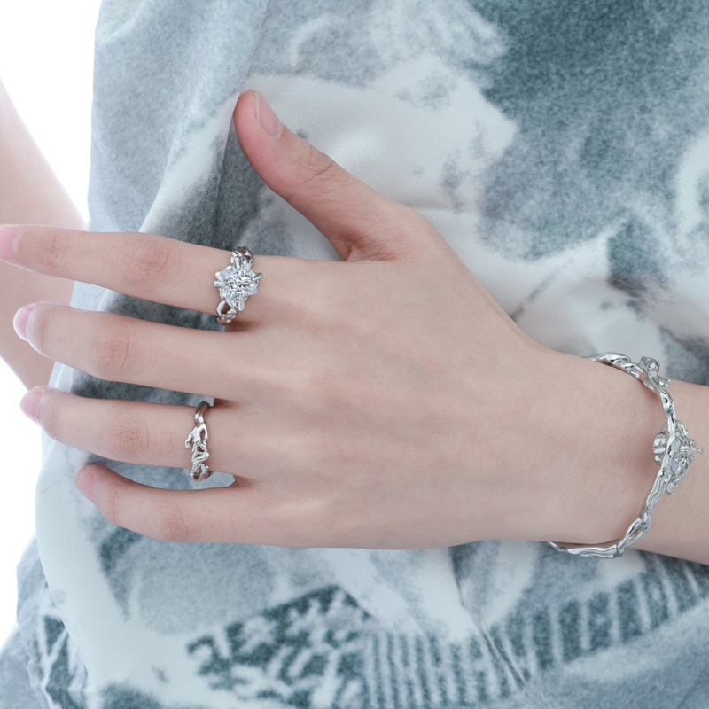 ins cold style irregular pleated personality open ring, women's light luxury high-end couple ring, exquisite ring Specification drawing