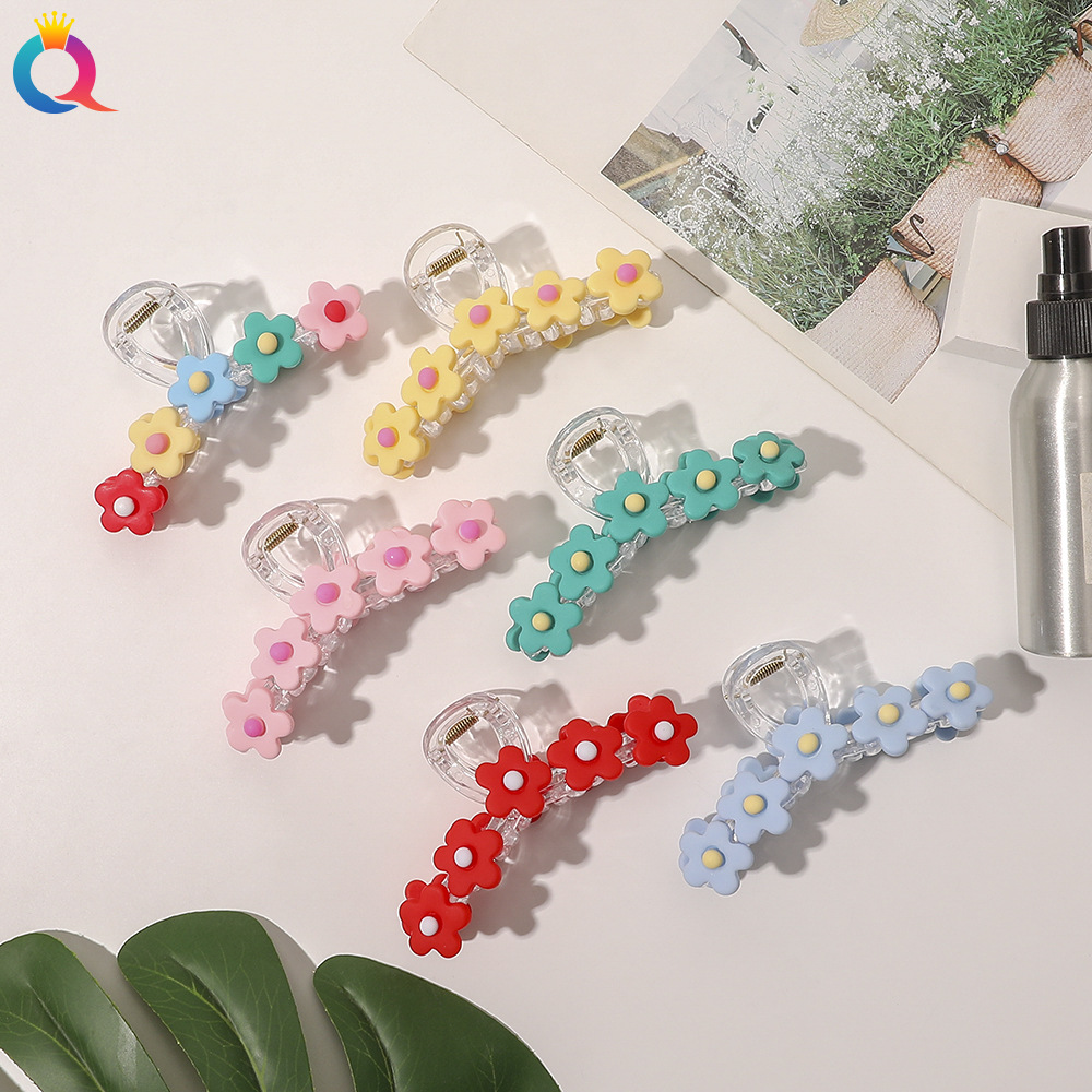 Qiyue Korean acrylic hair clip, a sweet and feminine style, with a wavy hair clip at the back of the head and colorful flower shark clip headwear full figure