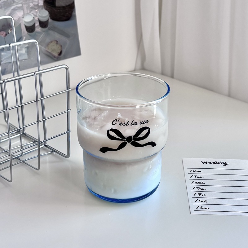 Homemade Ins-style blue bow glass cups, niche water cups, coffee cups, breakfast home glass cups, cute details Picture