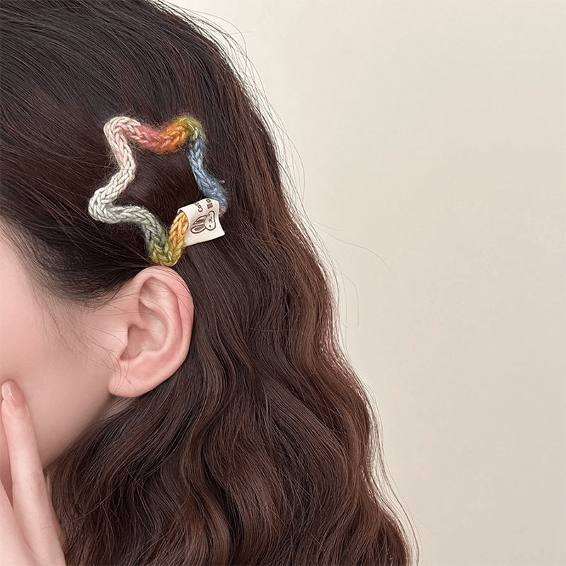 Korean-style colored woolen five-pointed star side clip, bangs hairpin, women's forehead headwear Spring/Summer 2025 new style side clip Application Scenario