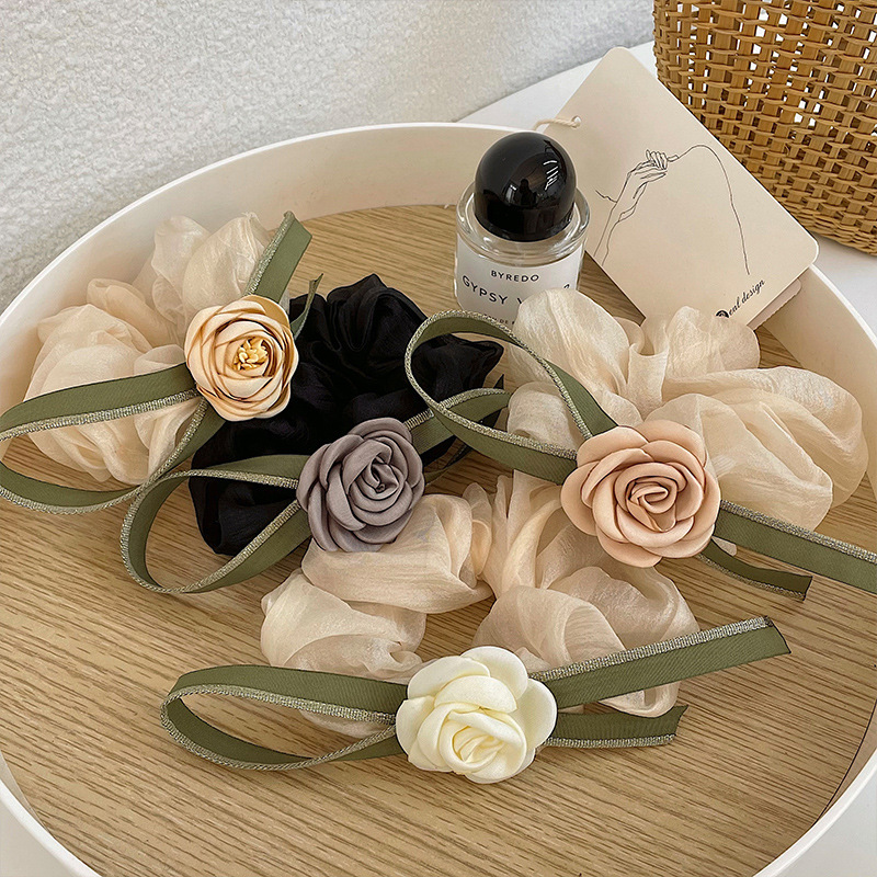The 2025 new ribbon camellia large intestine hair band, with a floral charm, ponytail and leather band hair tie, is a high-end hair accessory Specification drawing