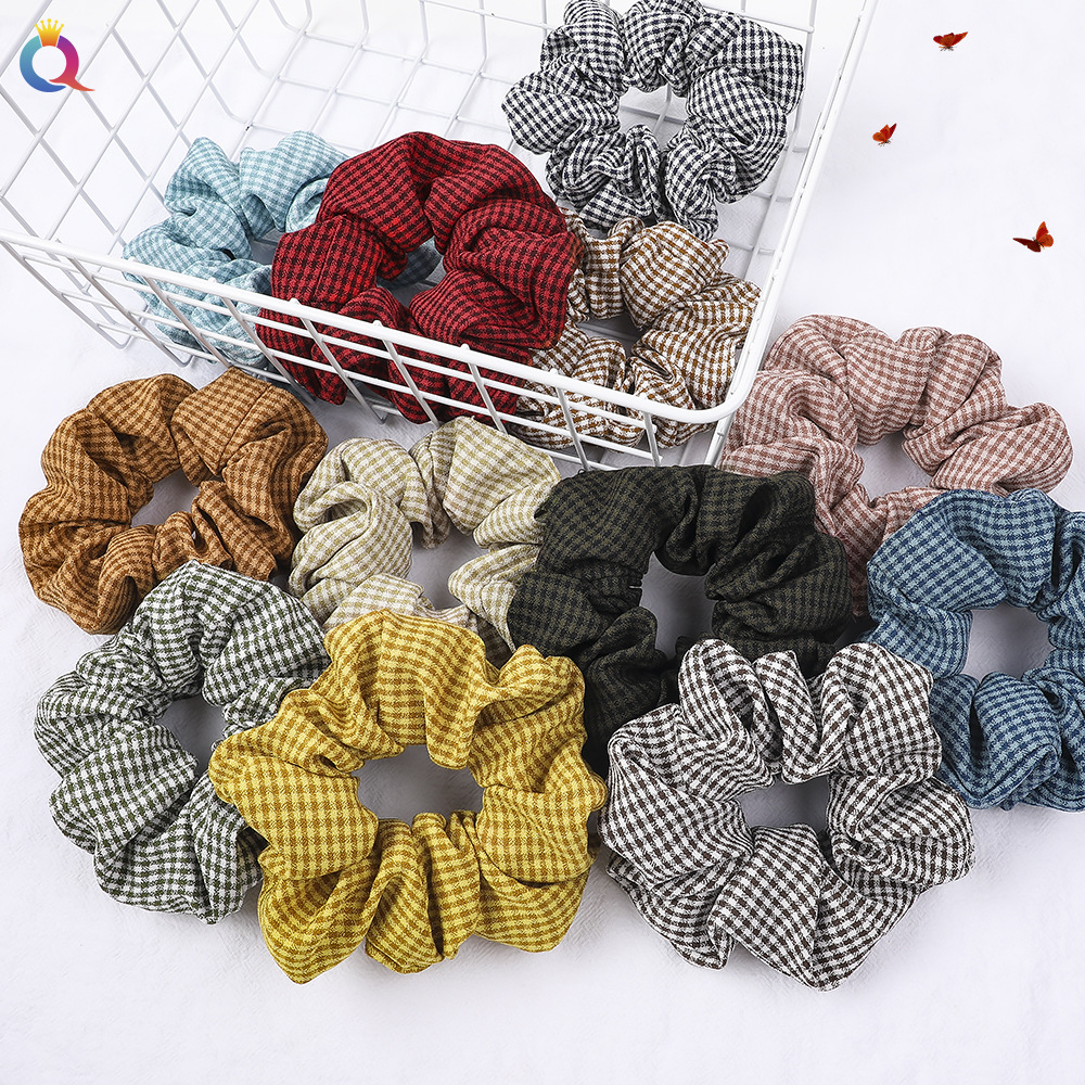 Qiyue's new retro fine-check large-sized hair band is a simple and basic fabric checkered headband for tying a ponytail full figure