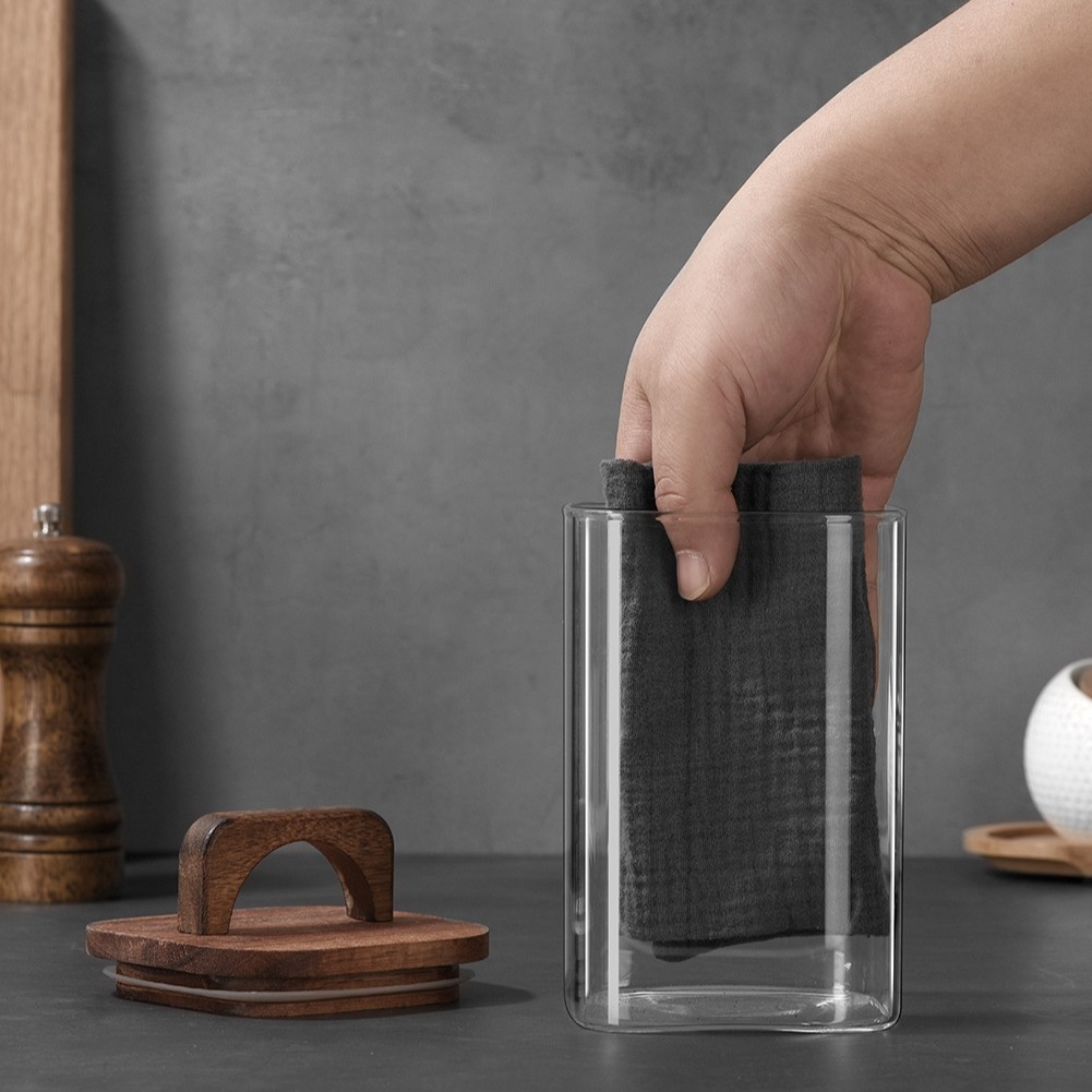 High borosilicate square glass bottle, food-grade storage jar for dried tangerine peel and coffee beans, tea sealed storage with wooden lid, storage jar Application Scenario