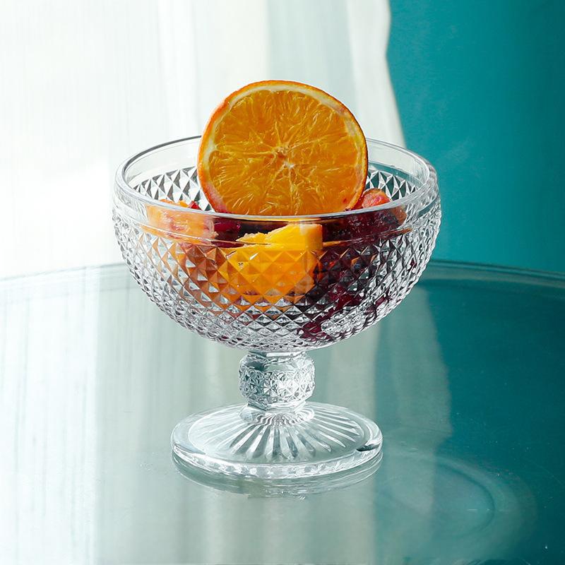 Wholesale creative colored diamond-shaped glass cups, juice desserts, salads, ice cream cups, ice cream bowls, milkshake cups, thickened Application Scenario