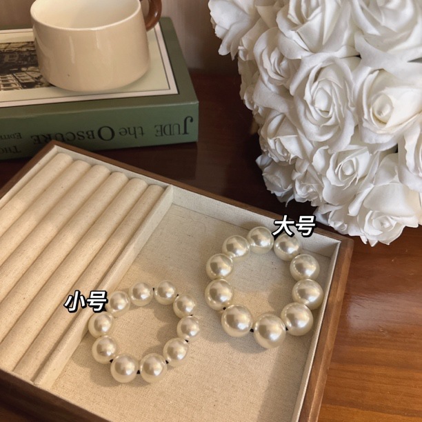 2025 New style pearl hair band, Korean hair band, women's high-end feel, exquisite leather band, ins style, high appearance level pearl bracelet Specification drawing