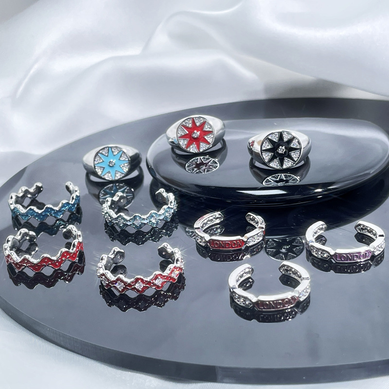 A light luxury and high-end starlight glaze open ring with female letters, a niche and cold style, exquisite quality, sweet and cool ring trend full figure