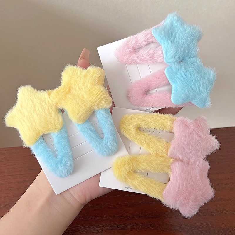 Plush five-pointed star hair clip for women, y2k Dopamine star duckbill clip, furry hair clip, ins side bangs clip hair accessory details Picture