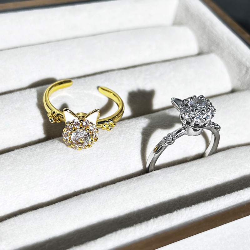 The light luxury and high-end rotating Maneki Neko open ring is a fashionable and individual index finger ring with a niche design for women details Picture