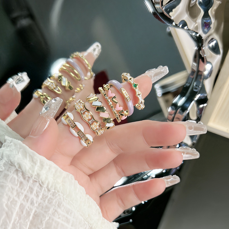 Court-style light luxury enamel drop glaze heart-shaped sweet and fashionable ring for women on Instagram, cold style and niche temperament index finger ring Application Scenario