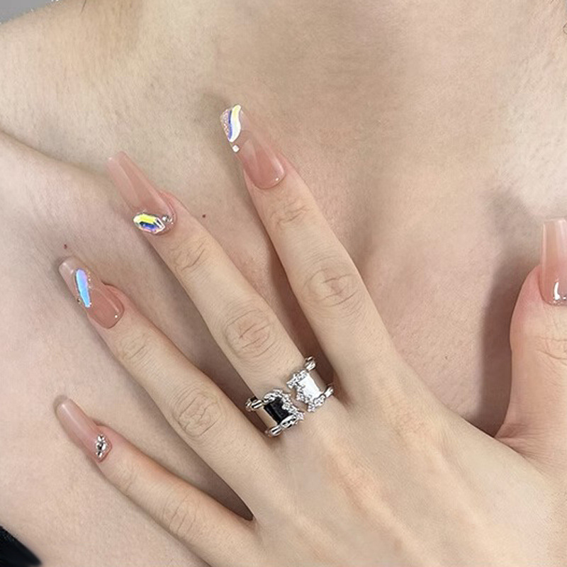 European and American style mirror design open ring, women's niche design sense, fashionable, individual, simple, ins style ring trend Application Scenario