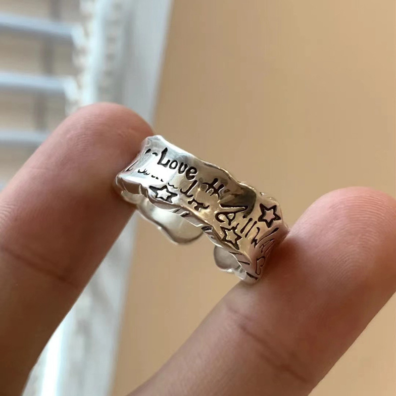 The retro and niche design style of the love star-carved opening adjustable ring is a versatile food ring for women on Instagram full figure