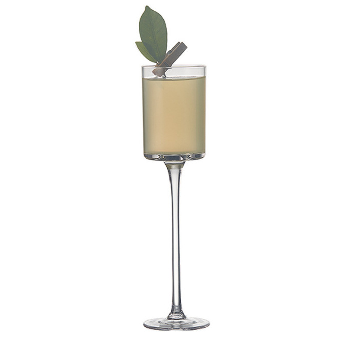 Japanese-style high-legged slender handcrafted crystal dry mattite cocktail cups, martini cups, classic cocktail cups for bars details Picture