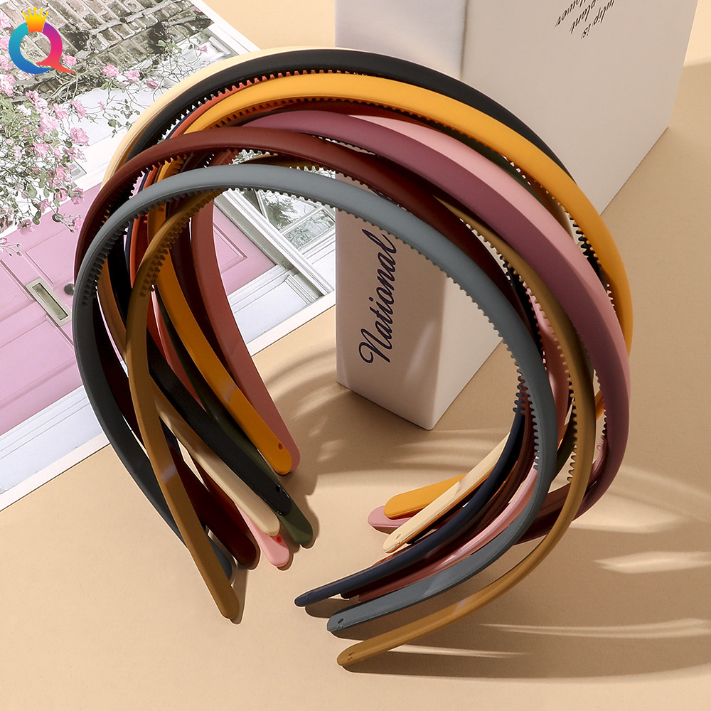 Qiyue plastic matte hair band, a popular creative hair-pressing design, simple Morandi solid color high-end headband for women's hair accessories full figure