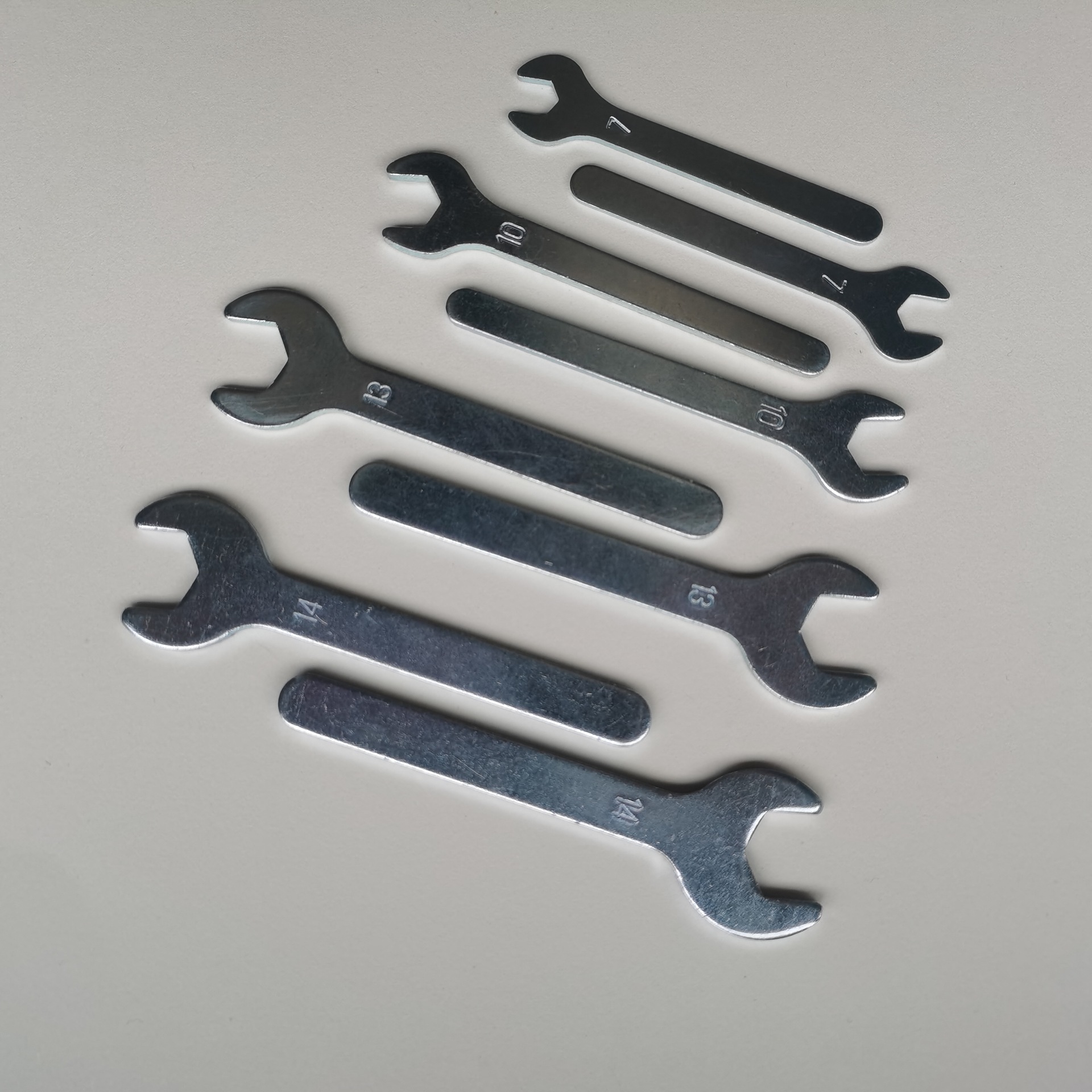 Factory direct supply of single-head open-end wrench matching tools, disposable thin small wrenches, simple single-head wrenches for stamping Specification drawing