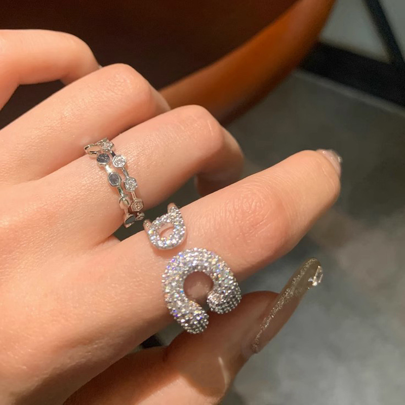 Japanese-style, light luxury, slightly inlaid zircon open ring, a unique internet-famous heavy craftsmanship, high-end feel, and a niche design food ring Application Scenario
