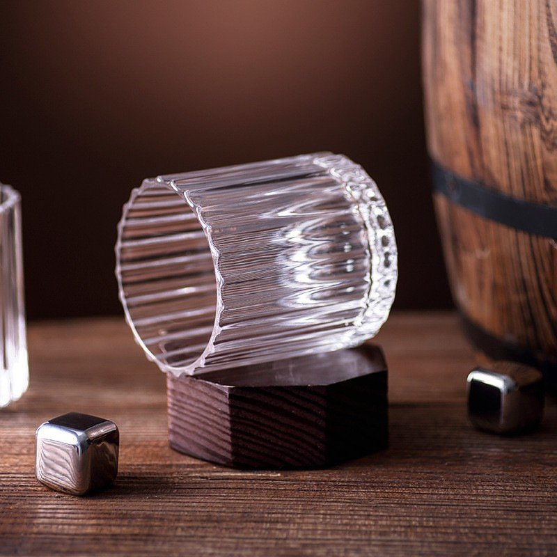 INS European-style crystal glass cups, whisky glasses, foreign wine glasses, spirits cups, tea cups, bar wholesale with logo printing Item Picture