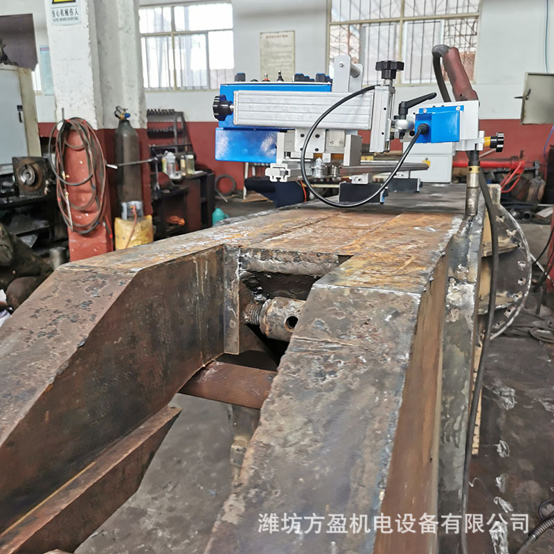 Straight seam and straight track automatic welding trolley, fillet welding, vertical vertical welding, small climbing trolley, flat welding, horizontal welding, semi-automatic intelligent Application Scenario