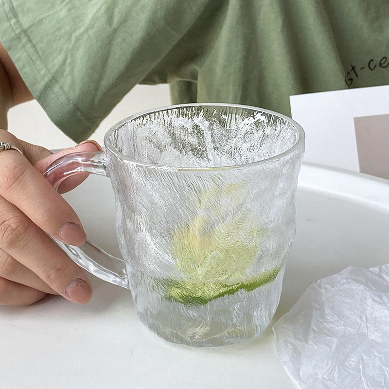ins glacier patterned handle, high appearance level glass cup, juice cup, beverage cold drink cup, household women's drinking cup Application Scenario