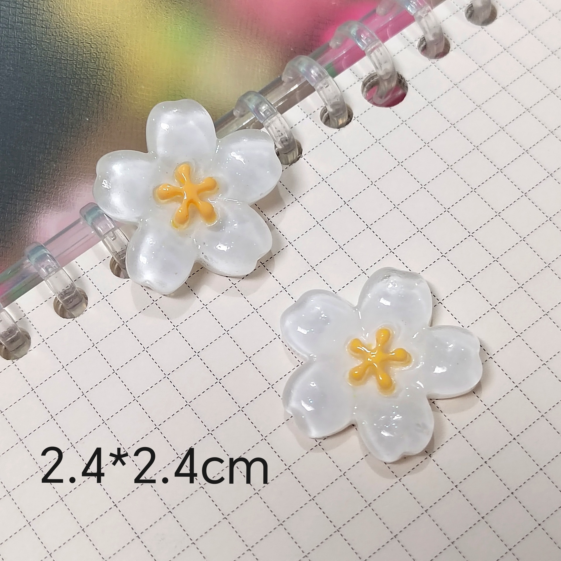 Transparent cherry blossom resin accessories, diy jewelry accessories, handcrafted hair clips, crocs materials, cream glue hair accessory materials Application Scenario