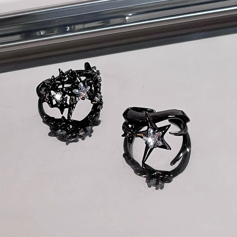 Dark style starlight high-end open ring, women's sparkling diamond irregular niche design, unique and stylish eating ring trend Application Scenario