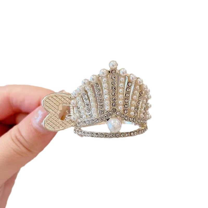Pearl and diamond-encrusted high ponytail clip anti-collapse and fixation wonder. Ponytail clip, hair clip, women's summer bun head claw clip, hair clip Item Picture