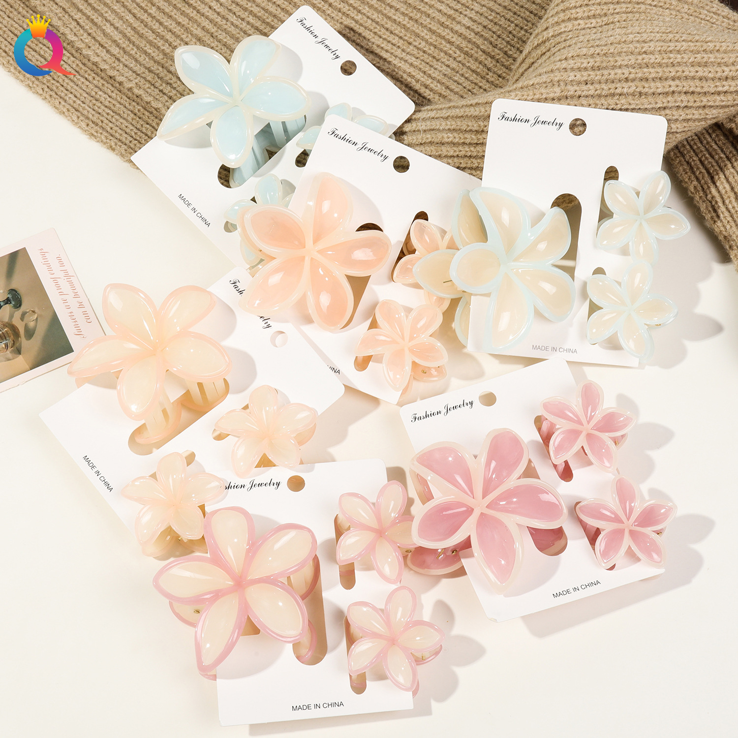 Qiyue Jelly Five-petal flower frangipani Grab Clip, Vacation bestseller Side grab hair clip, back head updo Shark clip Hair accessory Application Scenario