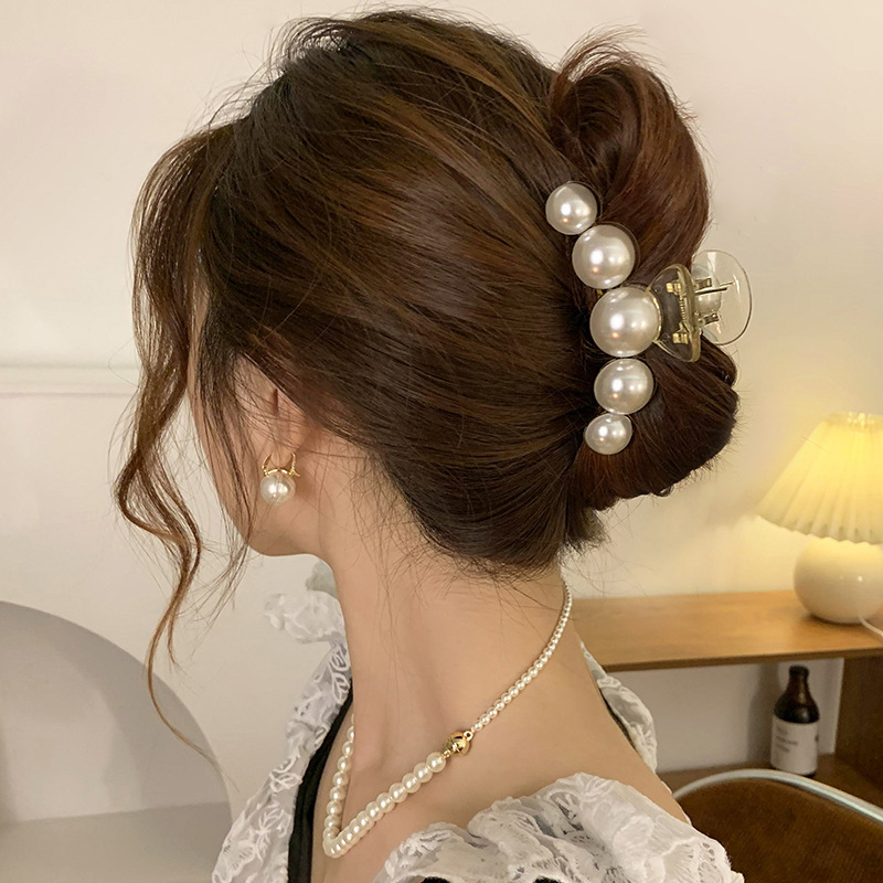Korean small-sized pearl hair clips for women's summer exquisite back of the head, half-tied hair clips, high ponytail shark clip headwear Application Scenario