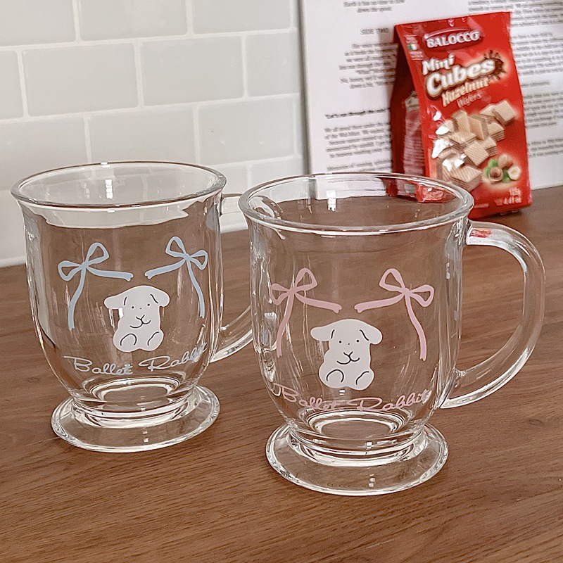 Ins-style high-appearance-level glass water cups, cartoon couple coffee cups, girls' water cups, cartoon girlish glass cups full figure